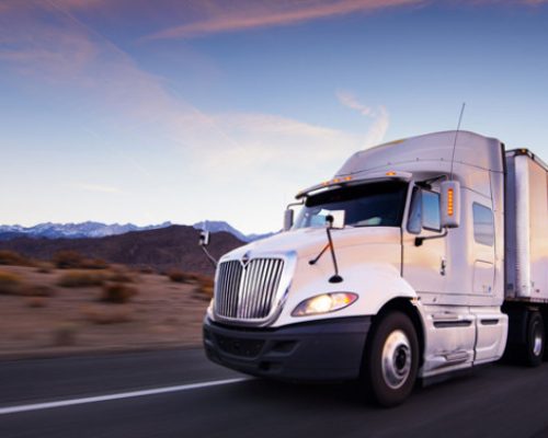 transporte_de_carga_nacional_e_internacional_por_via_terrestre-780x377-1